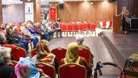 Huzurevi sakinlerine diyabet eğitimi