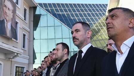 Osmangazi Belediyesi personeli Ata’yı andı