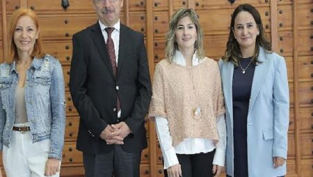 Muğla Sıtkı Koçman Üniversitesi ile imzalanan protokol kapsamında Gelecek Turizmde, üniversitenin sürdürülebilir kampüs olmasına ve gönüllülüğün gelişmesine katkı sağlayacak   
