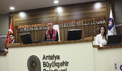 Antalya Büyükşehir Belediye Meclisi yeni dönemin ilk toplantısını yaptı