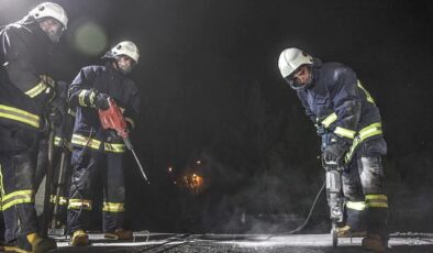 Antalya Büyükşehir Belediyesi İtfaiyesi her an deprem olacakmış gibi hazırlanıyor