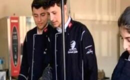 Meslek Liseli Gençler Atık Mandalinaları Ekonomiye Kazandırıyor