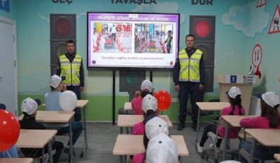 Çocuklar trafik konusunda bilinçleniyor
