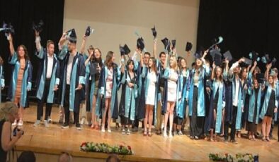 Egeli genç tasarımcılar sektöre uğurlandı