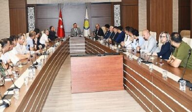 Harran Üniversitesinde TÜBİTAK Destekli TÜMTÜRKÇE Projesinin Tanıtım ve Değerlendirme Toplantısı Yapıldı