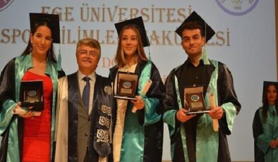 EÜ Spor Bilimleri Fakültesinde mezuniyet coşkusu