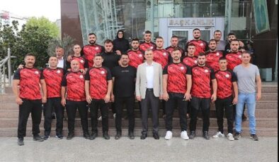 Gölcüklü Pehlivanlar Kırkpınar’a Uğurlandı