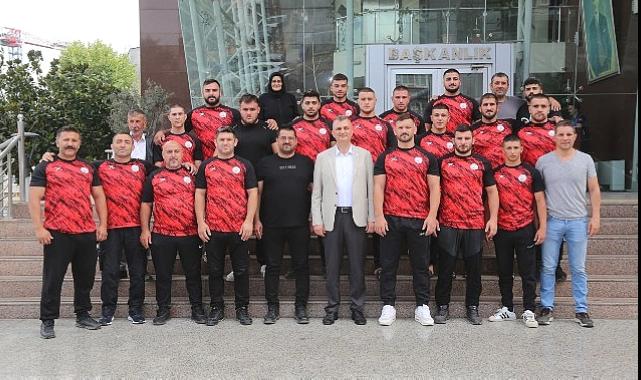 Gölcüklü Pehlivanlar Kırkpınar’a Uğurlandı