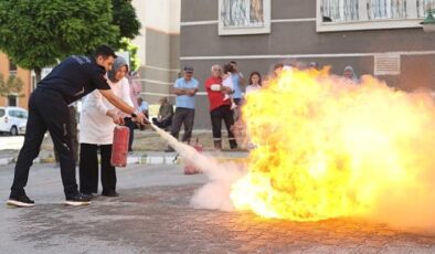 Nevşehir Belediyesi İtfaiyesi, Mehmet Akif Ersoy Mahallesi TOKİ Konutları’ndaki mahalle sakinlerine ve blok görevlilerine yangınla mücadele eğitimi verdi