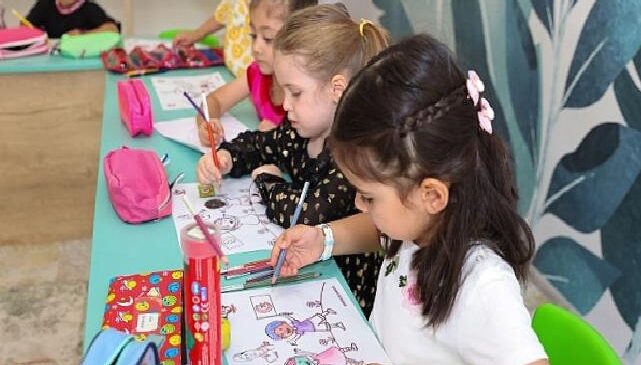 Selçuklu Belediyesi Hatice Hatun Çocuk Mektebi kursları yaz döneminde de eğitimlere devam ediyor